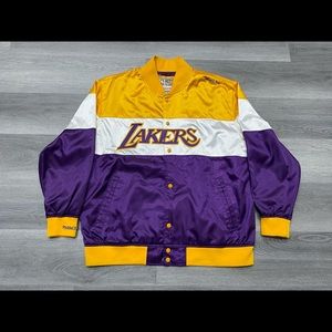 SOLD SOLD SOLD LAKERS JACKET XL